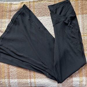 OFFLINE by Aerie Real Me Xtra Bootcut Legging